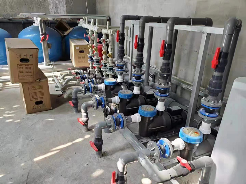 游泳館為什么都用室內(nèi)恒溫游泳池設(shè)備，用電量大嗎？